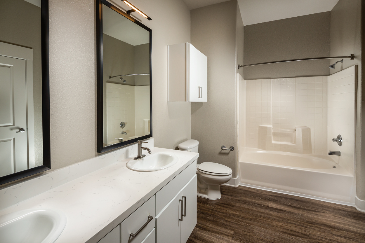 1, 2 & 3 Bedroom Santa Clarita Apartments The Madison Apartments