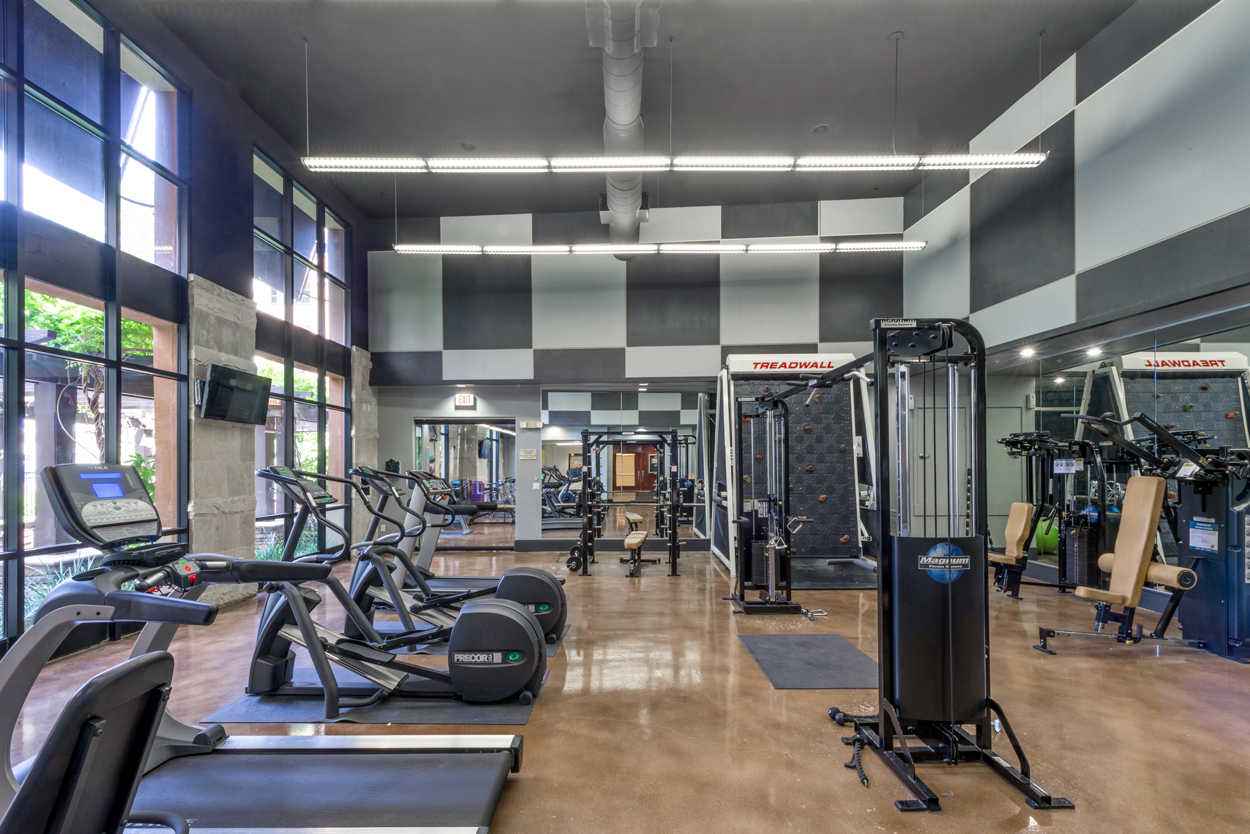 The Madison at Town Center Luxury Valencia Apartments